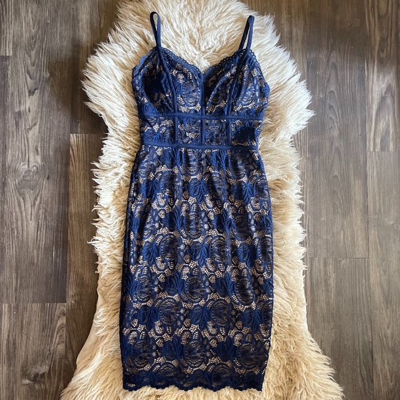 B Darlin Navy Lace Dress (Size 1/2) - Picture 3 of 5